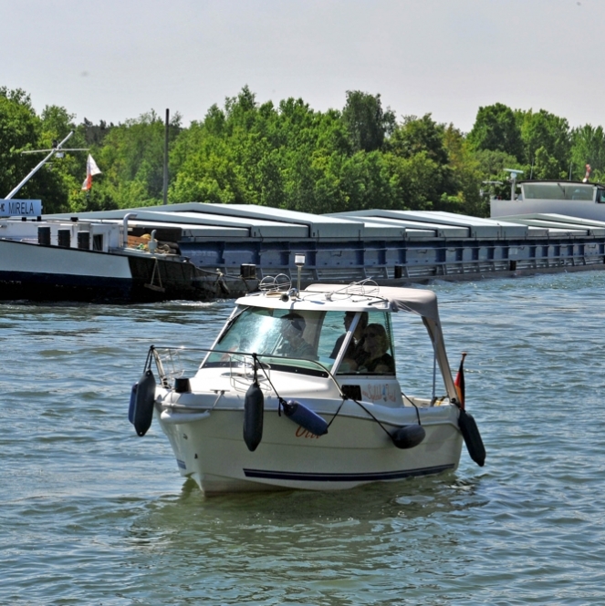 Kompaktkurs Sportbootführerschein Binnenschifffahrtsstraßen mit Antriebsmaschine (Theorie) 